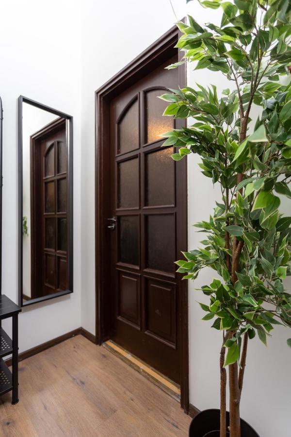 Green Goblin Apartment With Free Private Parking Budapest Exterior photo